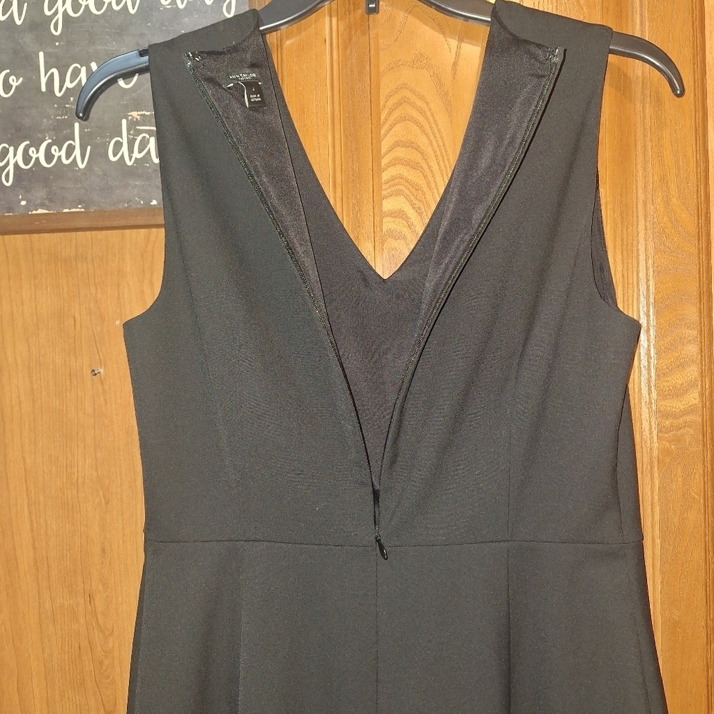 Elegant Ann Taylor Factory Black Sleeveless Sheath Dress In A Size 4 . EUC. - Picture 3 of 9